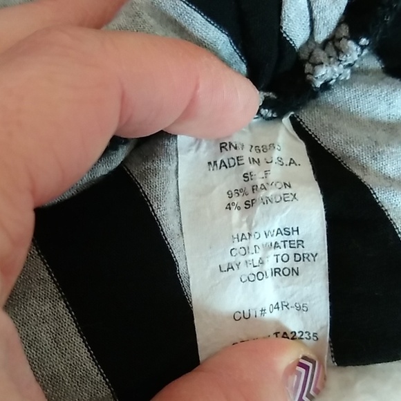 BLACK, White & Grey Striped Tank Red Haute Size Large - Picture 6 of 7